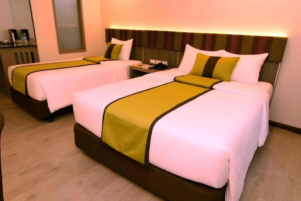 Grand Xing Imperial Hotel Iloilo Exterior foto